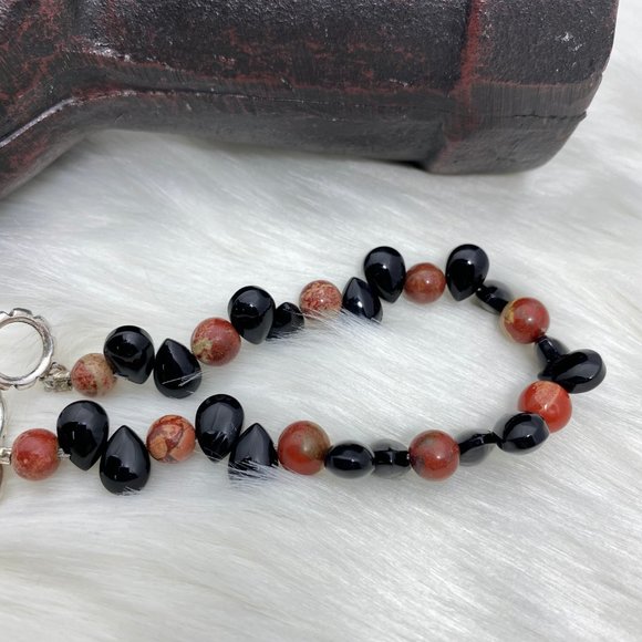 Handmade Stone Bead Bracelet 8" - Picture 6 of 11